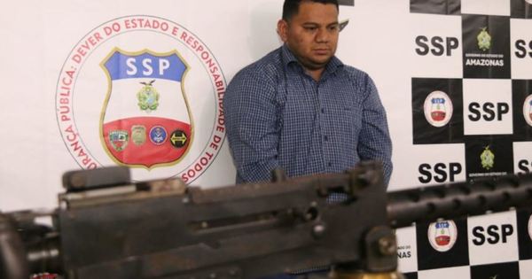 O desembargador plantonista do Tribunal de Justiça do Amazonas (TJAM) José Hamilton Saraiva dos Santos determinou a prisão preventiva de Clemilson dos Santos Farias, o "Tio Patinhas", um dos líderes de facção criminosa que comanda o tráfico de drogas na região Norte