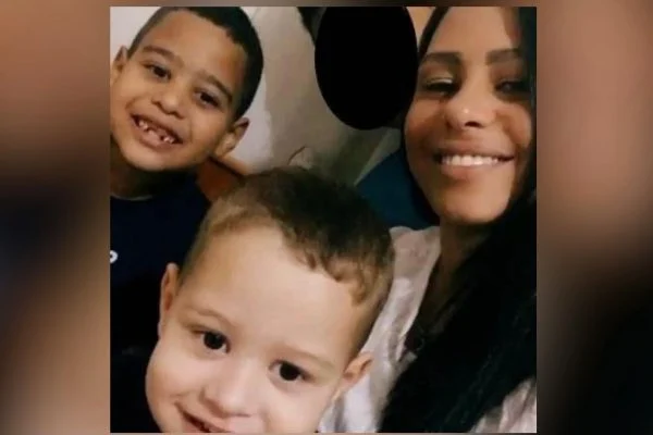 Mãe mata filhos de 3 e 6 anos a facadas e corta os próprios pulsos (Foto: Divulgação)