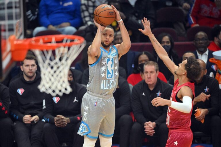 O dono do All Star-Game 2022! Stephen Curry vence o prêmio de MVP (Foto: Kyle Terada-USA TODAY Sports)