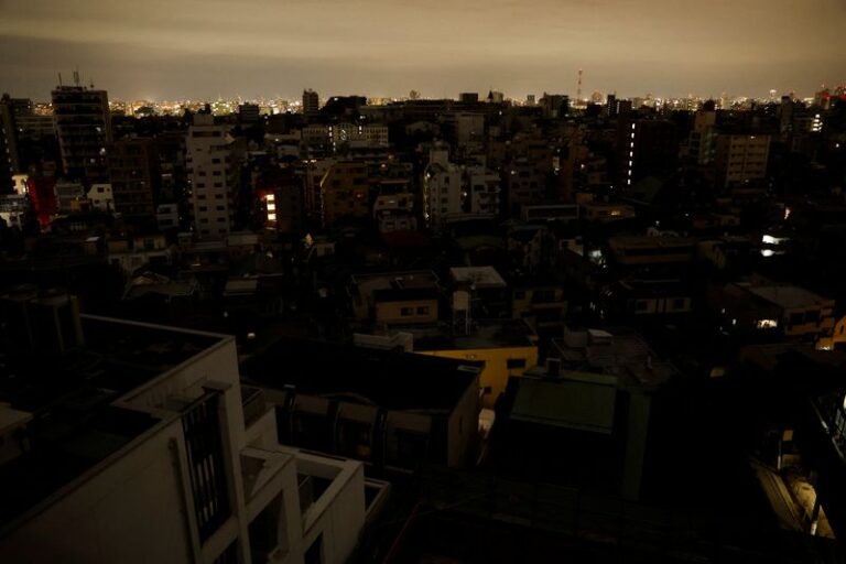 Terremoto no Japão afeta cidade de Fukushima, onde houve acidente nuclear em 2011