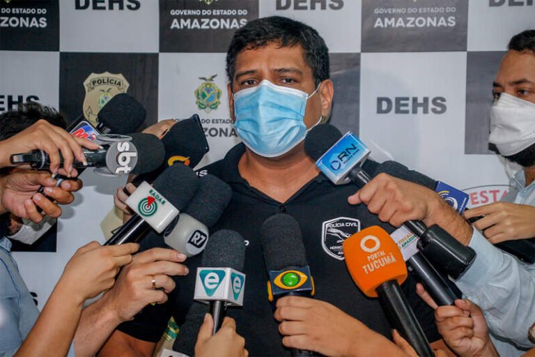A Polícia Civil do Amazonas, com apoio da Delegacia Especializada em Homicídios e Sequestros, deflagrou na manhã desta quinta-feira (3) a Operação Anomia, que prendeu acusados de executar uma jovem na comunidade Buritis, no bairro Nova Cidade, na noite do último sábado (26)