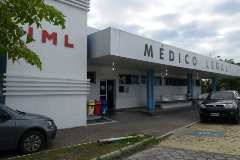 VÍDEO: passageiro esfaqueado por motorista de ônibus morre em Manaus