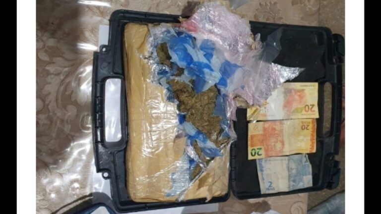 Homem é preso por tráfico de drogas em barco no rio Juruá