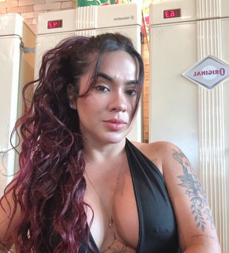Cantora anunciou a gravidez nas redes sociais