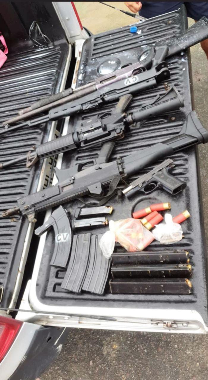 Homens são presos com granadas e arsenal em Manaus