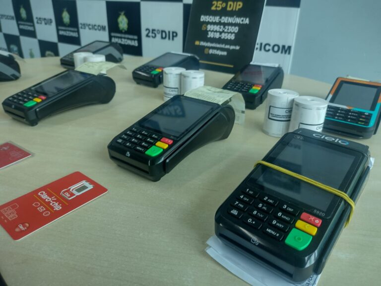 Grupo criminoso é preso por desviar R$ 1 milhão de máquinas de cartões em Manaus