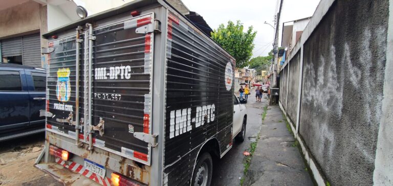 Jovem é encontrado morto dentro de casa no bairro Coroado