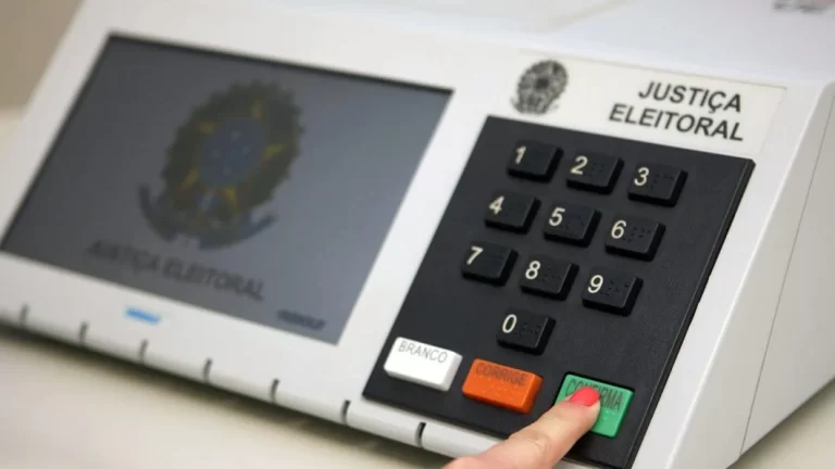 TSE intensifica campanha nas redes para estimular jovens a votarem nas eleições