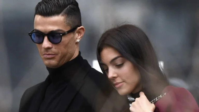 Cristiano Ronaldo anuncia morte de um dos filhos gêmeos