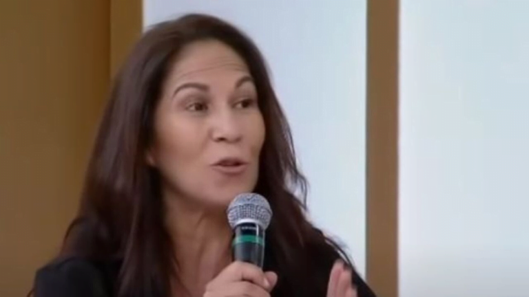 Mãe de Eliza Samudio faz vaquinha na internet para ajudar a criar neto