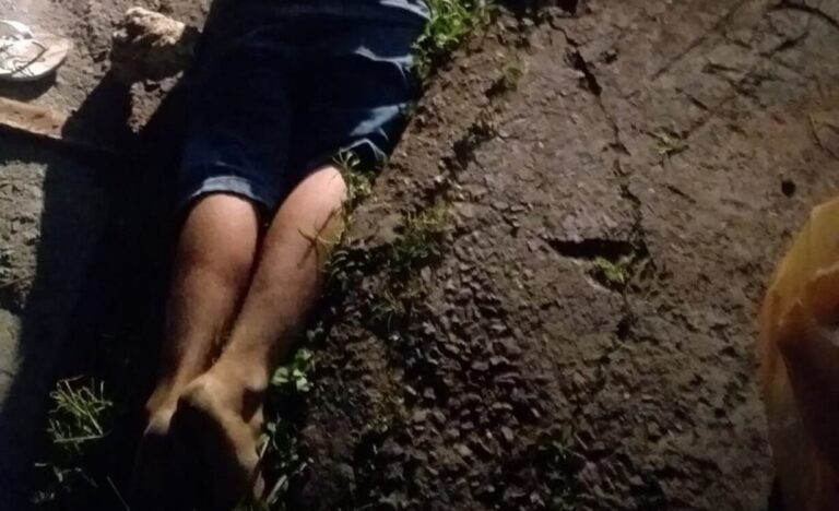 VEJA VÍDEO: Suspeito de assaltar e atirar em adolescente é linchado e morto pela população em Manaus