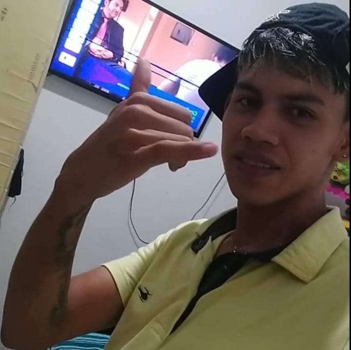 Jovem é morto após ser obrigado a descer da garupa de um mototaxista