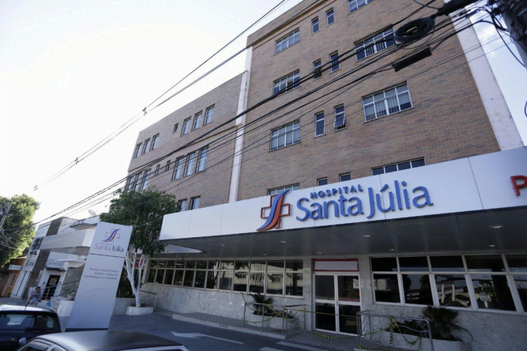 Policiais da Força Tática encontraram com o suspeito duas armas; ele tinha sido baleado e tentou ir a uma unidade de saúde.