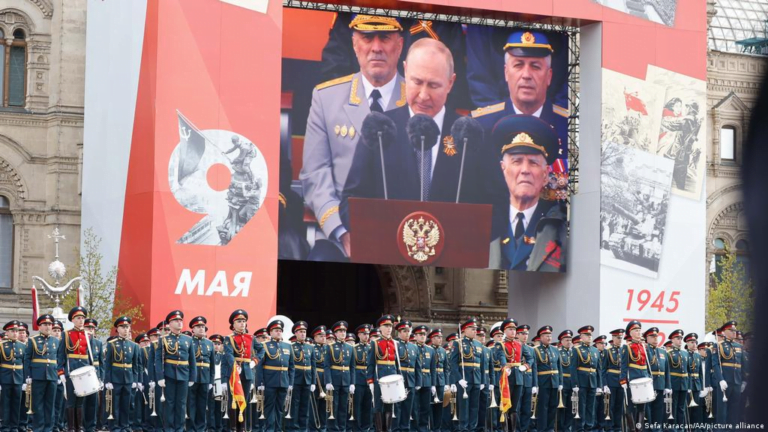 Em discurso, Putin diz que guerra começou por “ameaça da Otan”