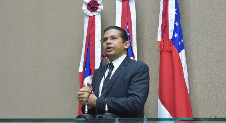 O deputado João Luiz (Republicanos) cobrou a organização do serviço de troca de fiação e postes executado pela Amazonas Energia na avenida João Valério, conjunto Vieralves, zona Centro-Sul de Manaus