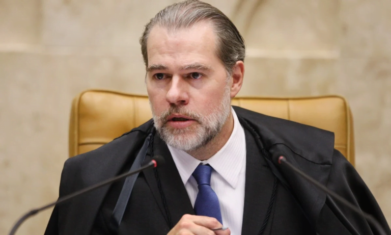 Voto de Dias Toffoli responsabiliza redes sociais por conteúdos ilegais de usuários