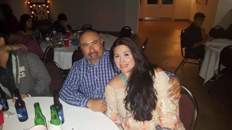 Marido de professora vítima de massacre nos EUA morre “de luto”