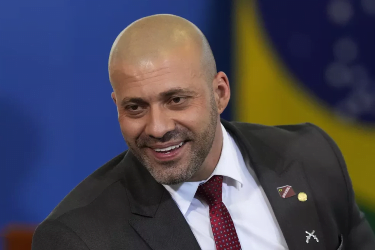 PGR pede extinção da pena do deputado Daniel Silveira