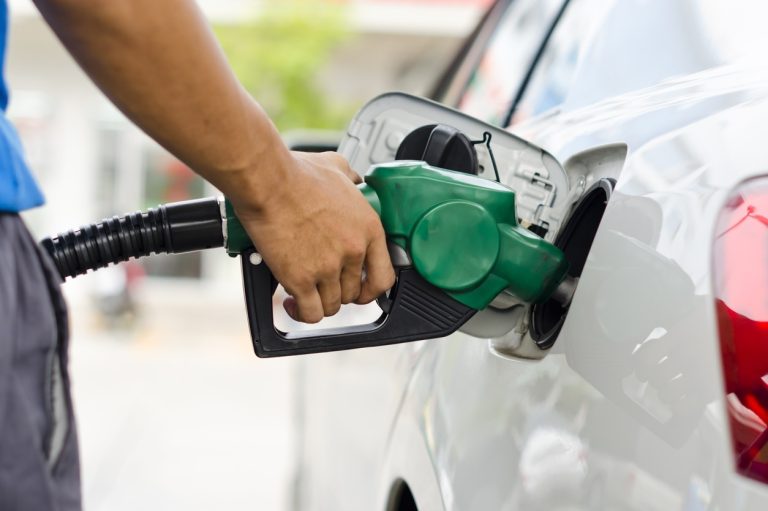 Petrobras anuncia redução do preço da gasolina vendida às distribuidoras