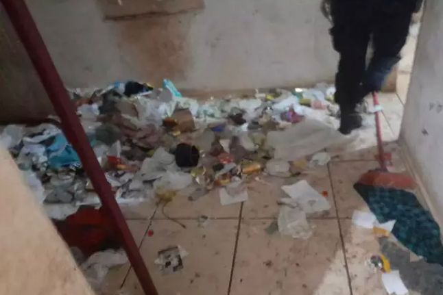 Polícia resgata mãe e filhas mantidas em cárcere privado