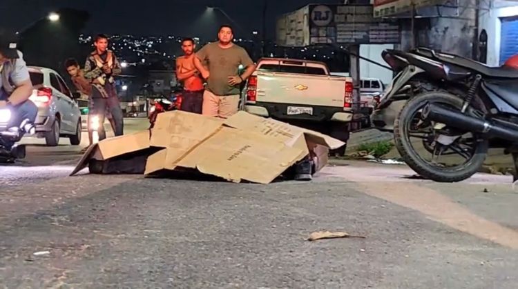 VEJA VÍDEO: Homem morre após ser atropelado na Cidade de Deus