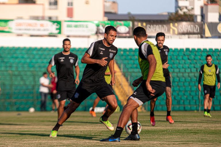 Amazonas FC anuncia atacante e encerra ciclo de contratações