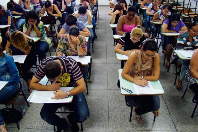 Câmara aprova lei que autoriza concursos públicos à distância