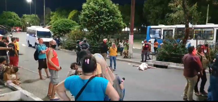 Homem morre atropelado por micro-ônibus no Centro