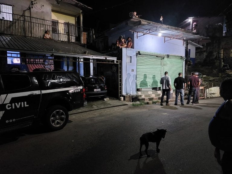 Homem é morto a tiros na Compensa, zona Oeste
