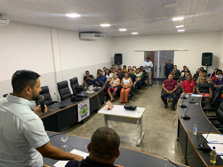 Amazonastur realiza capacitação em Barcelos