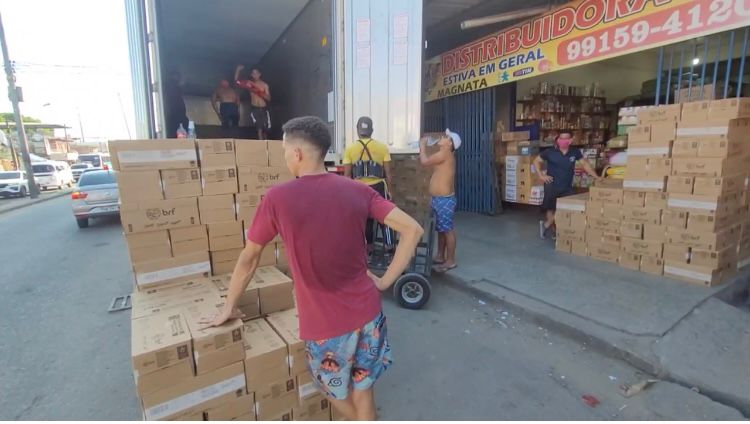 Carga de margarinas ilegal avaliada em R$ 300 mil é apreendida em Manaus