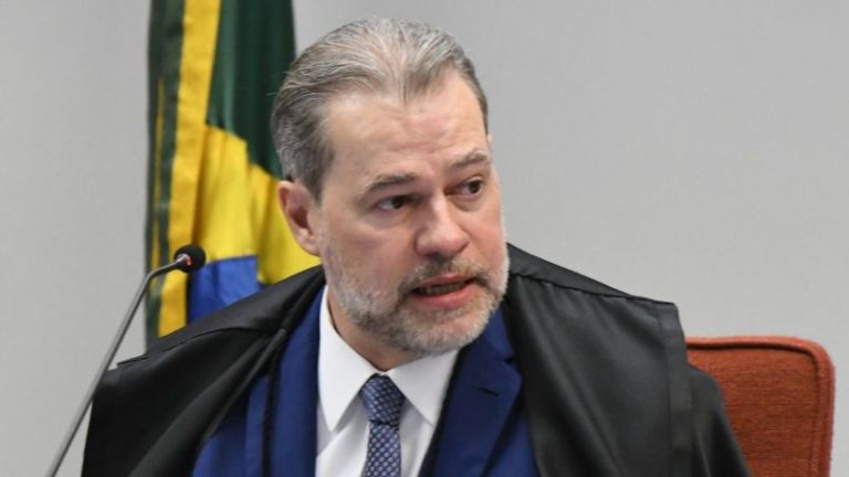 Ministro Toffoli diz que empresários que defendem golpe são "suicidas"