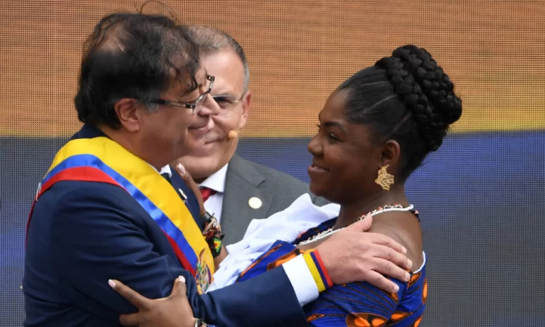 Colômbia anuncia saída de grupo internacional contrário ao aborto