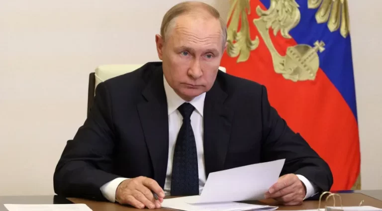 Putin assina decreto para aumento das Forças Armadas russas