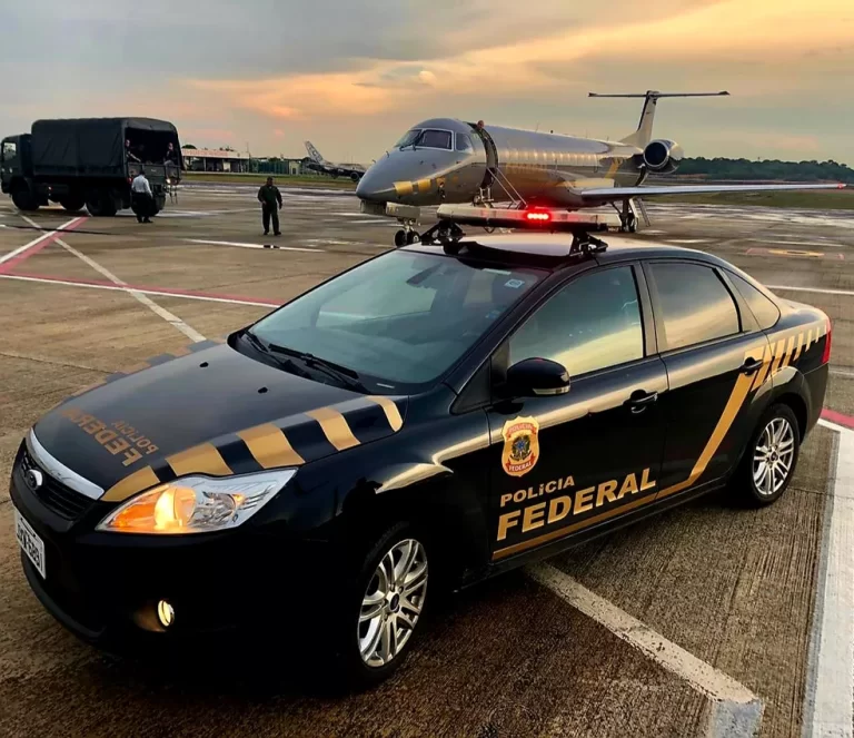 Homem invade pista do Aeroporto Eduardo Gomes após perder voo