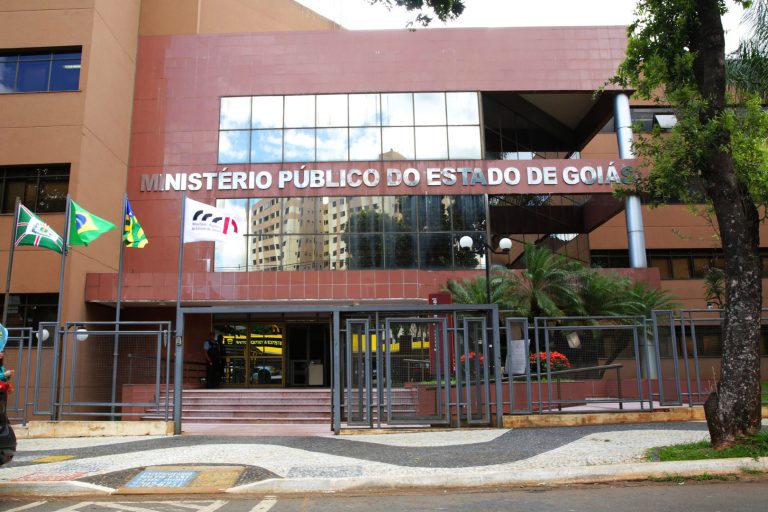 Homem é preso suspeito de estruprar sobrinho de 6 anos e coleguinha de 5
