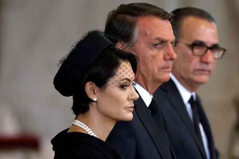 Soraya e PT acionam TSE por atos de Bolsonaro em Londres
