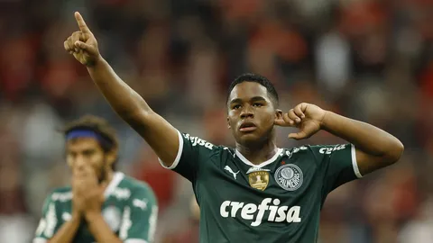Palmeiras vence e pode se tornar campeão brasileiro hoje