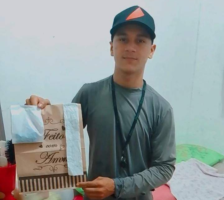 Jovem é morto durante entrega na zona Norte