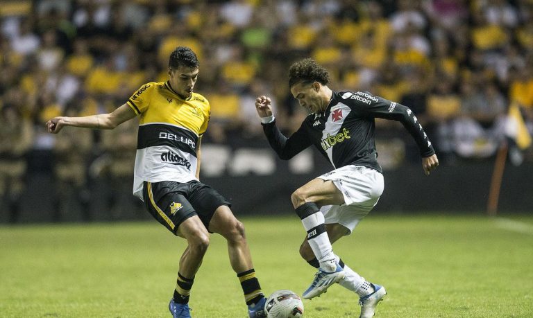 Vasco enfrenta Criciúma pela antepenúltima rodada da Série B