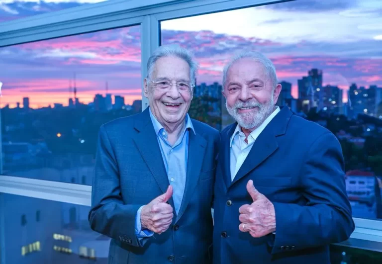 Lula visita FHC e fala em ‘encontro democrático’