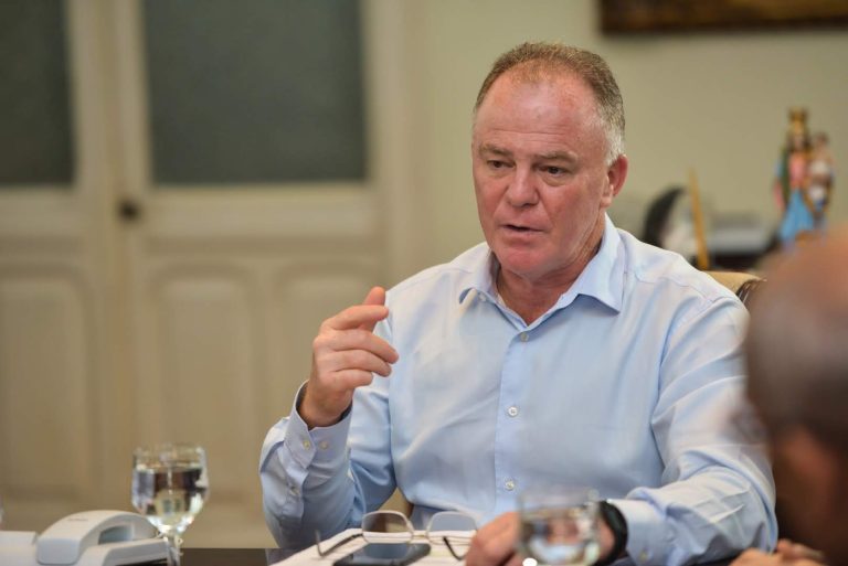 Apuração: Riedel e Casagrande vencem em MS e ES