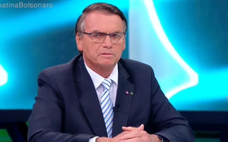 Bolsonaro promove ‘superlive’ de 22 horas neste sábado