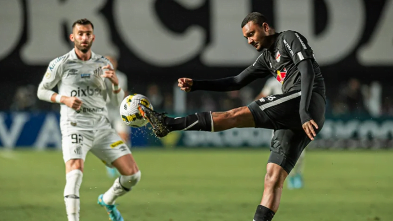 Santos vence Red Bull Bragantino e sonha com Libertadores