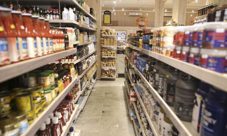 Consumo das famílias brasileiras teve alta em agosto