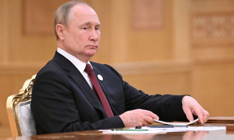 Putin diz que 50 mil mobilizados já estão a combater na Ucrânia