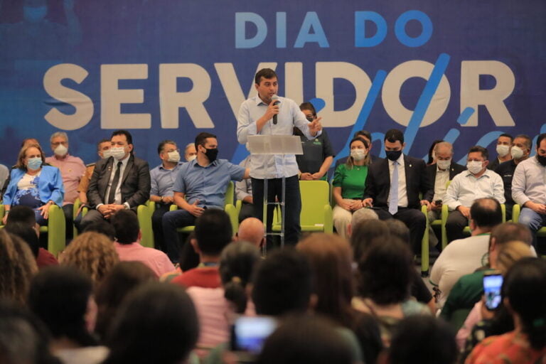 Wilson Lima anuncia hoje pagamento de segunda parcela do 13º