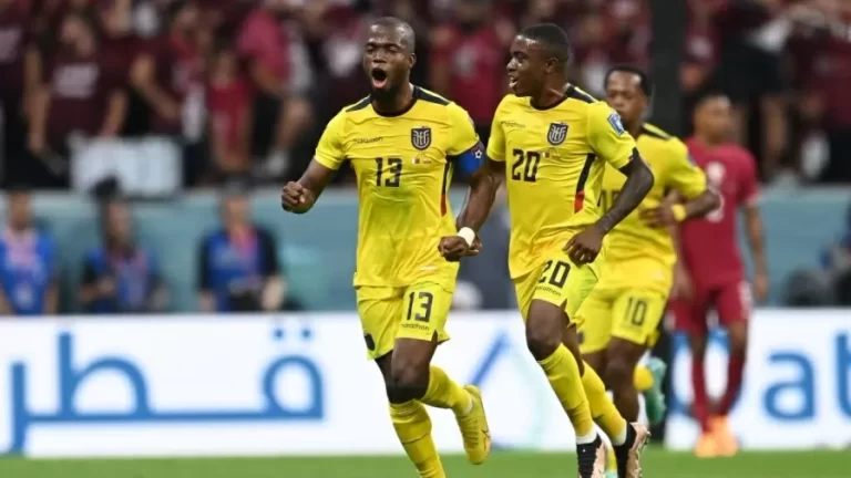Equador domina e vence Catar na abertura da Copa do Mundo