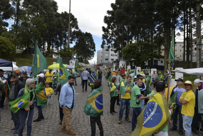 Em nota, Forças Armadas defendem manifestações pelo país