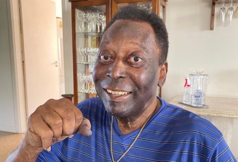 Pelé é internado de novo em SP; filhos dizem que são exames de rotina